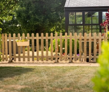 Deck & Fence Builder materials and craftsmanship in Gillette