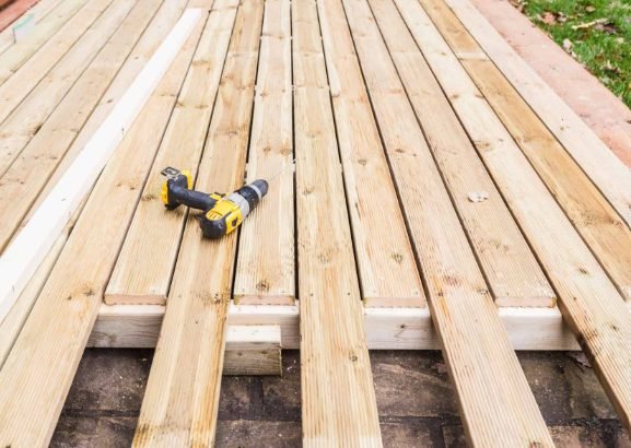 Deck & Fence Builder project in Gillette